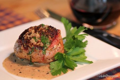 Bacon Wrapped Pork Medallions, Parmesan Sauce Recipe, Bacon Wrapped Tenderloin, Pork Medallion Recipes, Wrapped Pork Tenderloin, Pork Tenderloin Medallions, Apple Pork Tenderloin, Pork Sausage Recipes, Bacon Wrapped Pork Tenderloin