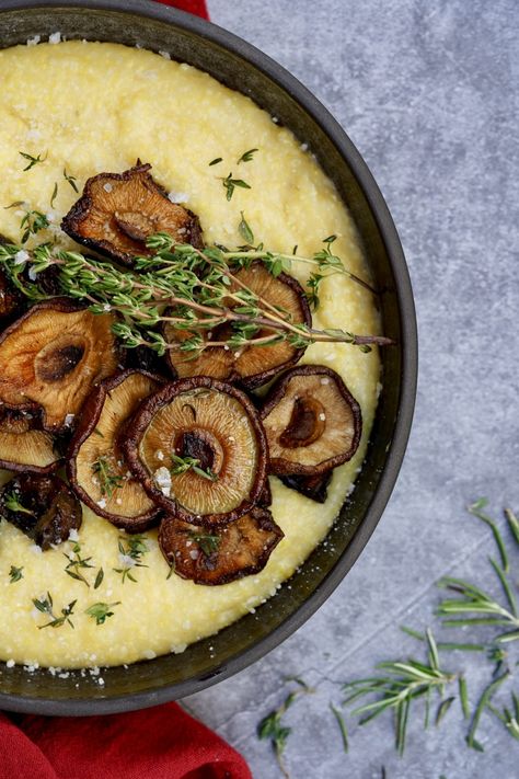 Oven Polenta, Breakfast Polenta, Polenta With Mushrooms, Oven Breakfast, Dinner Side Dish Recipes, Mushroom Polenta, Low Carbohydrate Recipes, Carbohydrates Food, Easy Oven