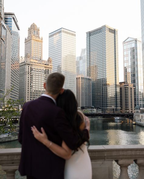 POV you get the best light in Chicago for your engagement photos 🏙️ Hoping to go back one day for a wedding or leisure (or both) since 3 days definitely weren’t enough! 🙈 #chicagoengagementphotos #chicagoweddingphotographer #chicagoillinois #chicagobride Chicago Riverwalk Photography, Chicago Riverwalk Engagement Photos, Chicago Engagement Pictures, Engagement Photos Chicago, Dream Proposal, Elopement Photoshoot, Inspo Pictures, Chicago Engagement Photos, Chicago Riverwalk