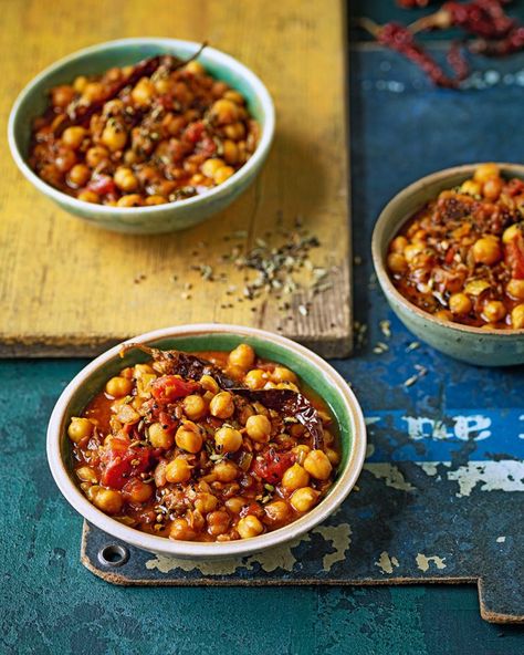 Pickle-spiced chickpeas (aachari chole) Haddock Recipes, Chickpea Fritters, Jacket Potatoes, South Beach Diet Recipes, Vegan Curry Recipes, Welsh Recipes, Cheap Family Meals, Mackerel Recipes, Quick Pasta Recipes