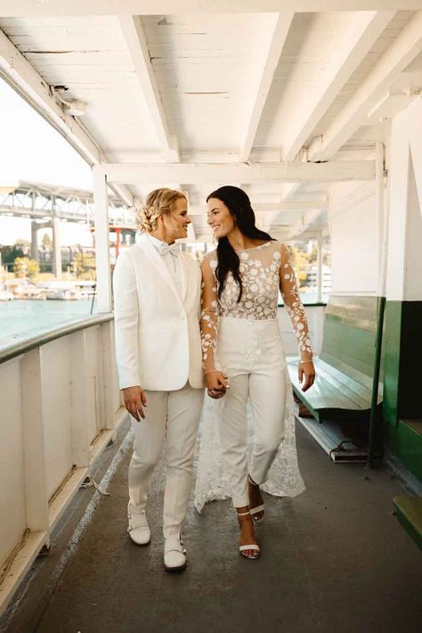 Lesbian Wedding Outfits Casual, Masc Lesbian Wedding, Androgynous Wedding Outfit, Lesbian Wedding Outfits Suits Style, Lesbian Wedding Outfits, Garden Chic Wedding, Casual Bride, Wedding Pantsuit, White Tux