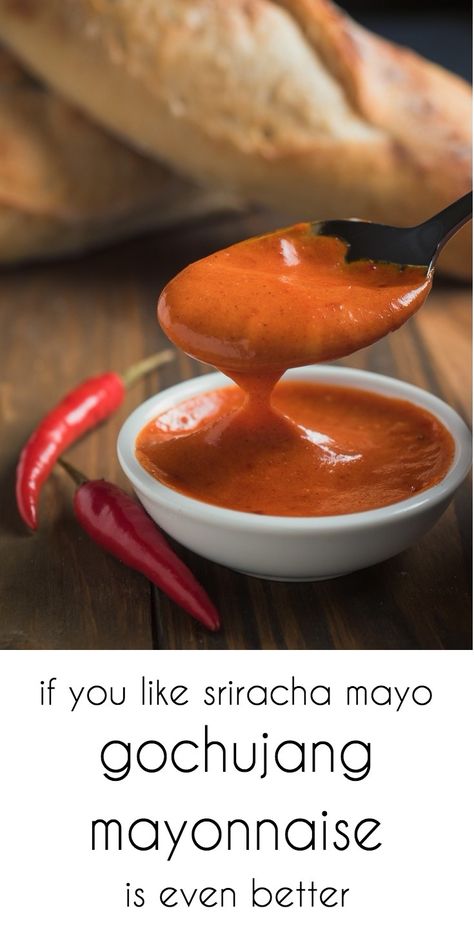 Gochujang Mayo Recipe, Gochujang Mayo, Koreansk Mad, Gochujang Recipe, Gochujang Sauce, Sriracha Mayo, Hot Sauce Recipes, Asian Sauce, Korean Dishes