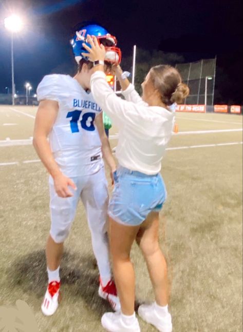 College Football Boyfriend, Cute Highschool Couples, Football Boyfriend Aesthetic, Football Bf And Gf Pics, Coaches Daughter, Relationship Picture Ideas, Cheerleader Couple, Wally Clark, Football Cheerleader Couple