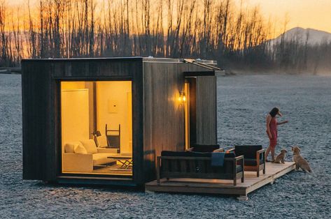 Design Casa Piccola, Tiny House Kits, Van Dwelling, Off Grid House, Dome Home, Best Tiny House, Little Cabin, Cabin In The Woods, Shipping Container Homes