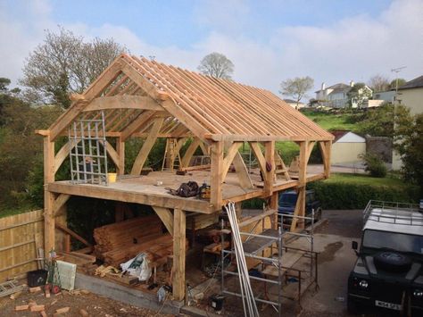 Oak framed annexe. Oak Garage, Carriage House Garage, Timber Frame Building, Garage Roof, English Cottages, Timber Frame Construction, Timber Frames, Small Sheds, Wooden Garage