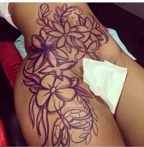 Girl Stomach Tattoos, Cute Thigh Tattoos, Stomach Tattoos Women, Tattoos To Cover Scars, Animal Tattoo Ideas, Belly Tattoos, Cute Hand Tattoos, Beautiful Tattoos For Women, Pretty Hand Tattoos