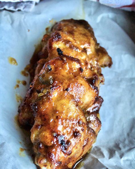 HONEY-SUYA CHICKEN Suya Chicken, Honey Soy Marinade, African Spices, Garlic Puree, Honey Soy, Grill Set, Skinless Chicken Thighs, Best Body, Blow Your Mind