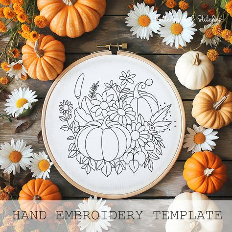 Autumn Embroidery Patterns, Pumpkin Embroidery, Modern Hand Embroidery Patterns, Fall Embroidery Designs, Beginner Embroidery, Floral Pumpkin, Autumn Design, Halloween Cross Stitches, Hand Embroidery Flowers