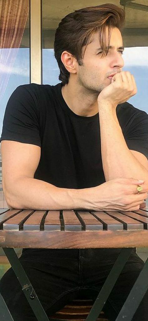 Siddharth Gupta Pics, Sidharth Gupta, Siddharth Gupta, Hair Tips For Men, Beard Haircut, Lion Artwork, Libra Zodiac Facts, Long Hairstyle, Good Morning Flowers Pictures