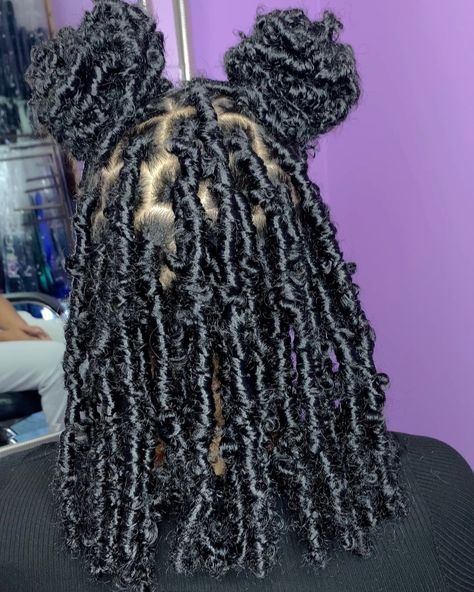 Half Up Half Down Butterfly Locs, Midback Butterfly Locs, Buterfluffy Locs Short, Butterfly Locs Hairstyles Short, Short Butterfly Locs Styles, Kids Butterfly Locs, Butterfly Locs Medium Length, Small Butterfly Locs, Shoulder Length Butterfly Locs