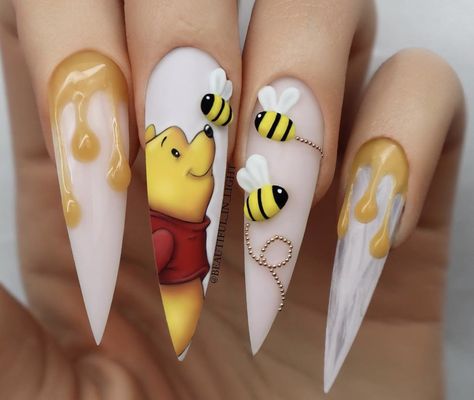 Disneyland Nails, Cartoon Nail Designs, Baby Shower Nails, Disney Acrylic Nails, Bee Nails, Unghie Nail Art, Summer Gel Nails, Bears Nails, Light Nails