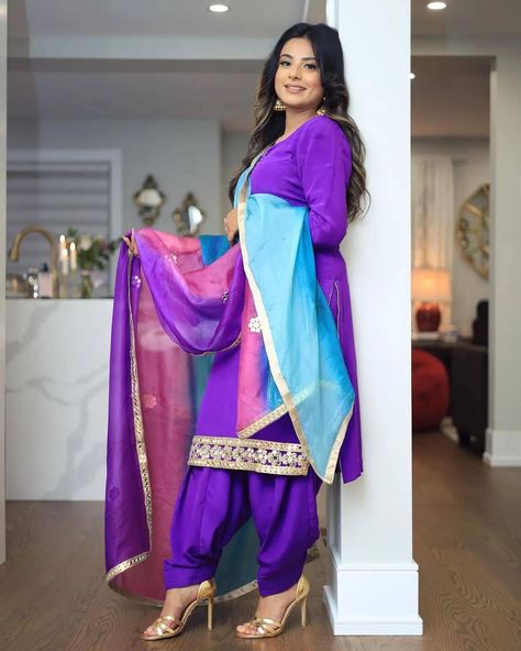 Purple Salwar Kameez, Shalwar Kameez Pakistani, Suits For Women Indian, Chiffon Embroidery, Women Ethnic Wear, Heavy Dupatta, Patiala Suit, Fashion Corner, Indian Photoshoot