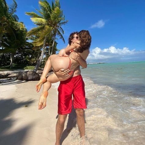 Violetta Komyshan, Chloe Carter, Dominican Republic Vacation, Ansel Elgort, Couple Stuff, Dirty Air, Couples Shoot, Online Friends, Relationship Goals Pictures