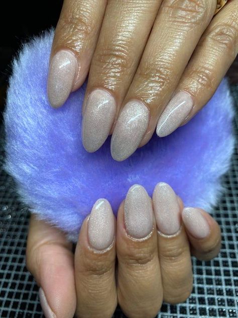 Silver cateye effect over nude shellac on almond shape nails Shape Nails, Eye Nails, Almond Shape Nails, Almond Shape, Cat Eye Nails, Cat Eye, Almond, Nail Art, Nails