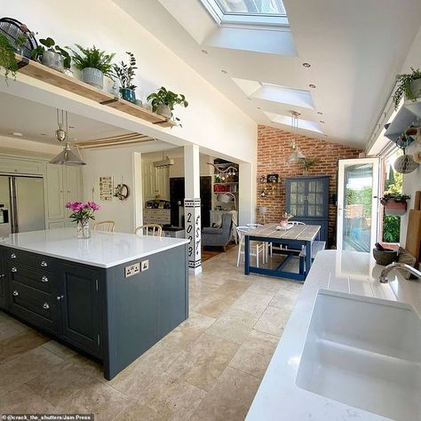 Couple who bought the 'worst house on the best street' for £580k spend £140k on renovations Small Open Plan Kitchens, Mint Paint, Complimentary Colours, House Extension Plans, Open Plan Living And Dining, Open Plan Kitchen Dining Living, Narrow Living Room, Paint Mixing, Bungalow Renovation