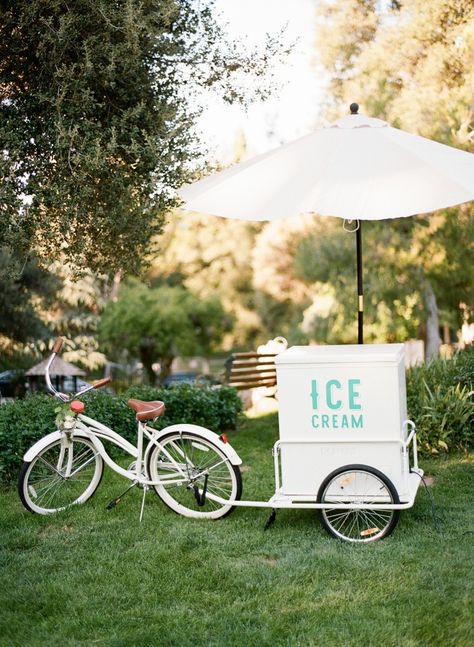 Diy Ice Cream Bike Cart, Diy Ice Cream Cart Wedding, Ice Cream Bike Wedding, Bike Ice Cream Cart, Diy Gelato Cart, Wedding Ice Cream Cart, Ice Cream Cart Diy, Ice Cream Bike Cart, Ice Cream Cart Wedding