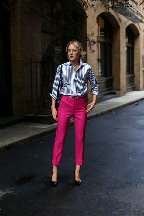 Fall Fuchsia Work Outfit Office, Spring Work Outfits, Summer Work Outfits, Olivia Palermo, Business Outfit, Casual Work Outfits, Pink Pants, Nyc Fashion, Inspired Outfits