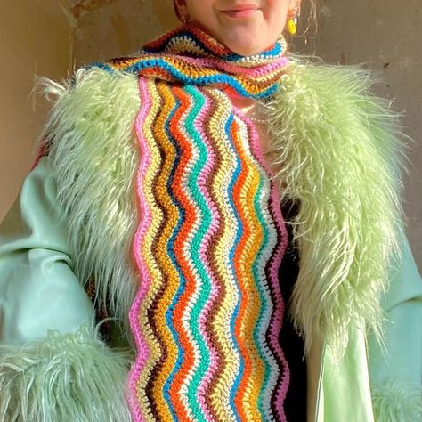 ⭐️ Em’s Wardrobe ⭐️ on Instagram: "I made a wiggly scarf ! I used the left over yarns from my blanket to make it 😋🪱🐍" Crocheting Scarf, Funky Scarf, Funky Crochet Scarf, Indie Crochet, Funky Crochet, Wiggly Crochet, Funky Scarves, Granny Square Scarf, Crochet Hook Holder