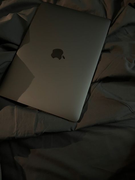 #macbook #grey Macbook Space Grey Aesthetic, Macbook Air M1 Space Grey Aesthetic, Macbook Air Space Grey Aesthetic, Macbook Air M1 Space Grey, Grey Macbook Wallpaper, Macbook Space Grey, Macbook M1 Air, Macbook Air Aesthetic, Macbook Black