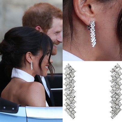 Meghan Markle wearing Reflection De Cartier White Gold Diamond Earrings ($62,500) #ltkbling #jewelry http://liketk.it/2Iqrr #liketkit @liketoknow.it Meghan Markle Wedding Dress, Princ Harry, Meghan Markle Wedding, Diamond Chandelier Earrings, White Gold Diamond Earrings, Celebrity Jewelry, Princess Meghan, Meghan Markle Style, Royal Jewelry