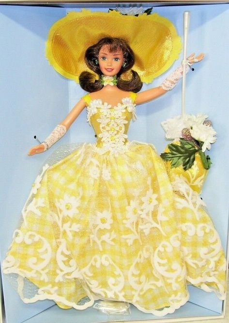 "Vintage Barbie Doll 1996 Summer Enchanted Seasons Rare Limited Edition Mint In Box Mattel Yellow Dress Umbrella BOOK PIECE Value 2495.00 USD RARE 12\" Summer Splendor Barbie - Limited Edition - Mint condition.  Yellow Check Dress & Matching Umbrella & Hat. Comes with original Mattel shipper. Published By \"24/7 WALL STREET\" https://247wallst.com/special-report/2018/03/07/50-most-valuable-barbie-dolls/6/ 50 MOST VALUABLE BARBIE DOLLS  Summer Splendor Enchanted Seasons Barbie Doll > Estimated va Barbie Summer, Yellow Gown, Book Pieces, Barbie Gowns, Barbie Vintage, Spring Bouquet, Barbie I, Vintage Barbie Dolls, Barbie Collector