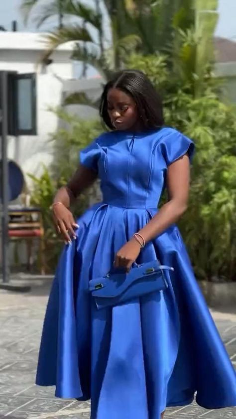 Church Dresses For Women Classy Chic, Flare Dress Outfit Classy, Pretty Maxi Dress, Fancy Short Dresses, Robes Glamour, Chic Dress Classy, African Print Dress Ankara, Blouse Casual Fashion, Short African Dresses