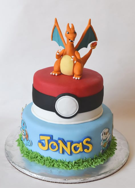 Pokemon Charzard Cake Charizard Birthday Cakes, Pokemon Cake Ideas Buttercream, Pokemon Birthday Cake Charizard, Pokemon Cake Charizard, Charzard Birthday, Charzard Birthday Cakes, Pokemon Birthday Cake Boys, Pokemon Cake Birthday, Pokemon Theme Cake