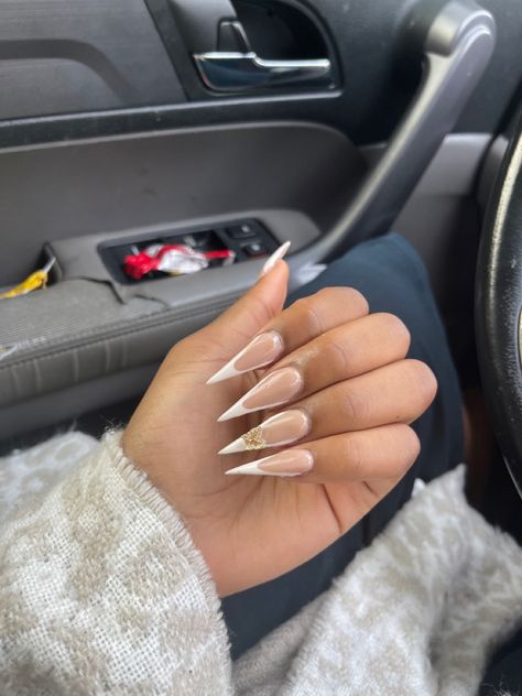 Stilettos French Nails, Stiletto French Tip Nails, Stiletto Nails French Tip, French Tip Stiletto Nails, Stiletto French Tip, French Tip Stiletto, Rounded Stiletto Nails, Bling Stiletto Nails, Simple Stiletto Nails