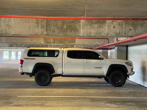 Toyota Tacoma double cab long bed #toyota #tacoma #long #bed #double #cab #4x4 #offroad Tacoma Long Bed, Chevy 2500hd, Toyota Pickup 4x4, Toyota Tacoma 4x4, Tacoma 4x4, Toyota Tacoma Double Cab, Defender 130, Bed Double, Long Bed