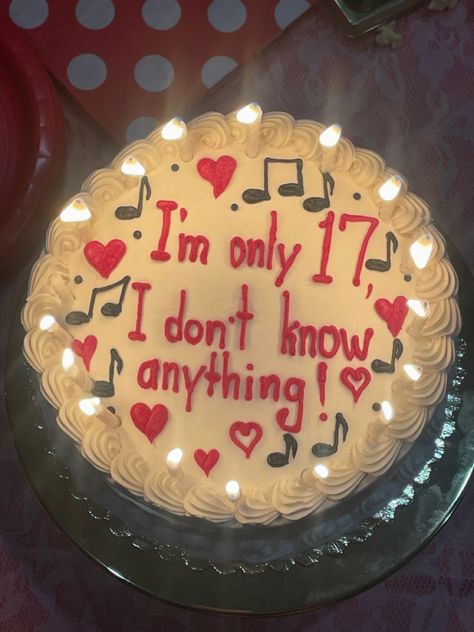 betty and james 4L Betty And James, 17th Cake, Cake Taylor Swift, Bolo Taylor Swift, 17. Geburtstag, Taylor Swift Cake, Cake Funny, Taylor Swift Birthday Party Ideas, 17 Birthday Cake