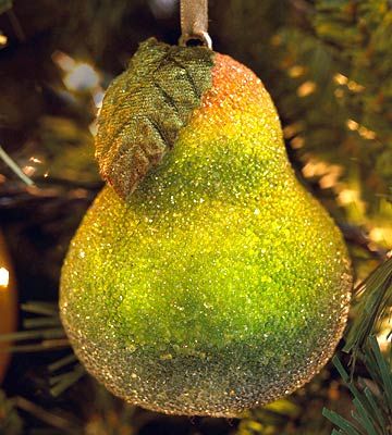 Partridge In A Pear Tree Christmas Decor, Pear Ornaments, Glitter Fruit, Fruit Christmas, Fruit Christmas Tree, Fruit Ornaments, Lighting Tips, Christmas Window Display, Pear Fruit