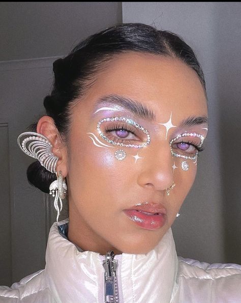 Artemis Makeup, Galactic Makeup, Cosmic Makeup, Artsy Makeup, Rhinestone Makeup, Curly Hair Drawing, Makeup Face Charts, Graphic Makeup, Cool Makeup Looks