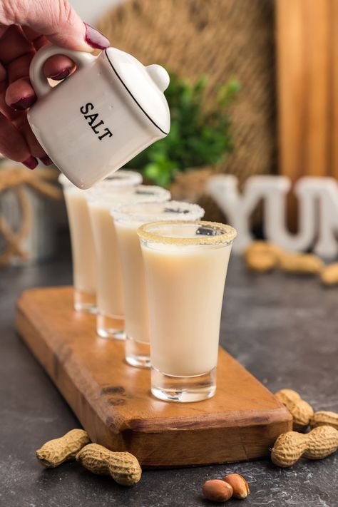 Sweet and salty with a bite, this salted nut roll shot combines creamy Rum Chata with butterscotch Schnapps for a deliciously smooth party shot. Buttershots Shots, Salted Caramel Shots, Shots With Rum Chata, Salted Nut Roll Shot Recipe, Rum Chata Shots, Salted Nut Roll Shot, Shots Game, Salted Nut Roll, Salted Nut Rolls