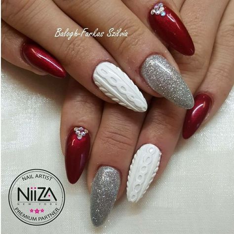 Christmas Shellac, Design Nails 2023, Christmas Shellac Nails, Nails Holiday, Nails Yellow, Christmas Gel Nails, Christmas Nails Acrylic, Nails Only, Shellac Nails