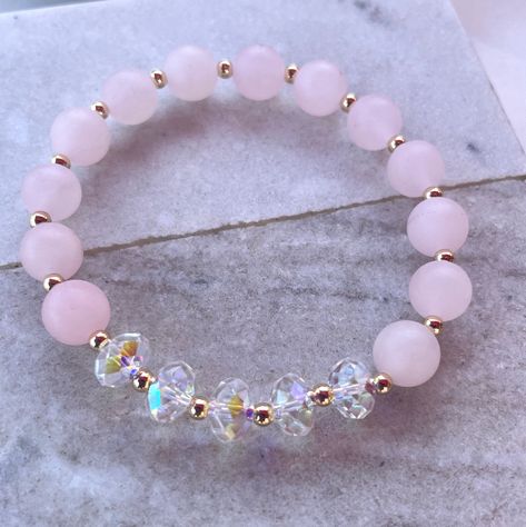 Classy Jewellery, Pearl Art, Stone Bracelets, Swarovski Crystal Jewelry, Swarovski Crystal Bracelet, Diy Bracelet Designs, Beads Bracelet Design, Crystal Beads Bracelet, Diffuser Bracelets