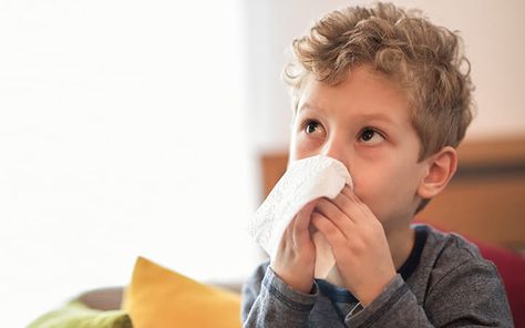 Walking Pneumonia Symptoms, Pneumonia In Kids, Walking Pneumonia, Pneumonia Causes, Pneumonia Symptoms, Home Remedies For Bronchitis, Healthy Microbiome, Cold Medicine, Behavior Problems