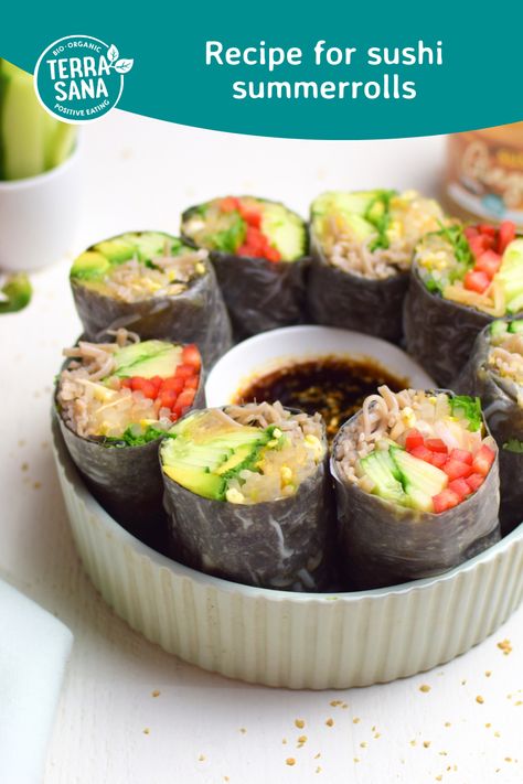 🍣🌿 Make your own Sushi Summer Rolls with this easy recipe from TerraSana! These fresh and vibrant rolls are filled with crunchy veggies, fragrant herbs, and your choice of protein, all wrapped in soft rice paper. Perfect for a light meal or appetizer, and great for dipping in your favorite sauce! Click the pin to get the full recipe and start rolling your way to a healthy, flavorful dish. #SushiSummerRolls #TerraSana #HealthyRecipes #FreshEats #RicePaperRolls 🥕🥒🌿 Recipes Sushi, Quick Vegan Recipes, Summer Rolls Recipe, Vegan Latte, Sushi Ginger, Make Your Own Sushi, Summer Roll, Crunchy Veggies, Low Calorie Vegan