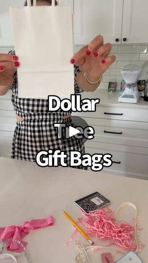 Facebook First Day Of School Gifts For Teachers, Goodie Bag Ideas For Adults, Royel Otis, Dollar Tree Gift Bags, Work Gift Ideas, Adult Gift Ideas, Unique Gift Wrapping Ideas, Small Teacher Gifts, Teacher Gift Bags