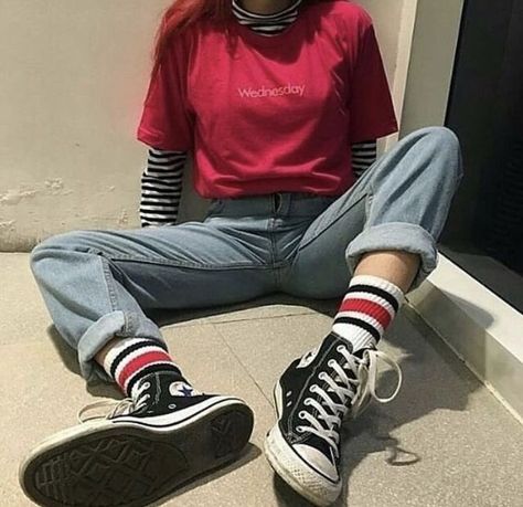 #wattpad #random get satisfied Bustier Outfit, Sepatu Platform, Converse Outfits, Mode Grunge, Fashion 90s, Outfit 90s, K Fashion, Grunge Look, Tumblr Outfits