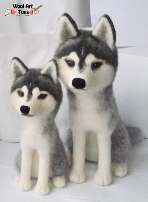 Needle felted Siberian Huskies by WoolArtToys on DeviantArt Needlefelt Ideas, Wolf Plush, Needle Felted Dog, Siberian Huskies, Felt Dogs, Felted Animals, Needle Felt, Needle Felted Animals, Animal Crafts