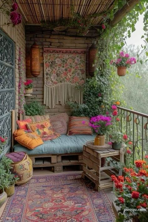 Lots Of Plants, Balkon Decor, Balcony Design Ideas, Small Balcony Design, Dream House Rooms, Balcony Design, Dream Room Inspiration, Dream House Interior, Small Balcony