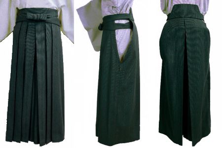 Hakama Pants, Male Kimono, Japanese History, Google Co, Aikido, Male Portrait, Art Poses, Japanese Kimono, Character Outfits