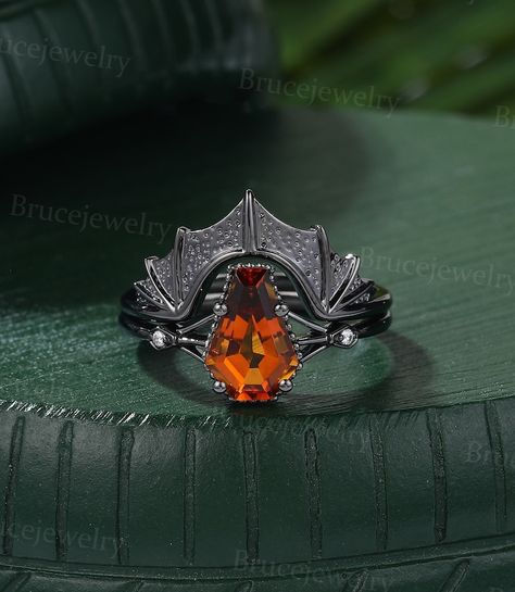 Coffin Shaped Orange Citrine Engagement Ring Set Vintage Black Gold Moissanite Ring Set Gothic Diamond Three Stone Ring Bat Bridal Set - Etsy Halloween Engagement Ring, Coffin Ring Engagement, Coffin Engagement Ring, Engament Rings, Vampire Wedding, Citrine Engagement Ring, Gold Moissanite Ring, Citrine Ring Engagement, Coffin Ring