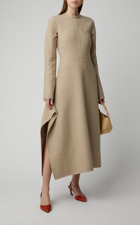 Jil Sander Leven Folded Wool Midi Dress 2023spring Fashion, Wool Dress Outfit, Jil Sander Dress, Cos Fashion, Cos Dress, Wool Dress, Looks Style, Jil Sander, Chic Dress