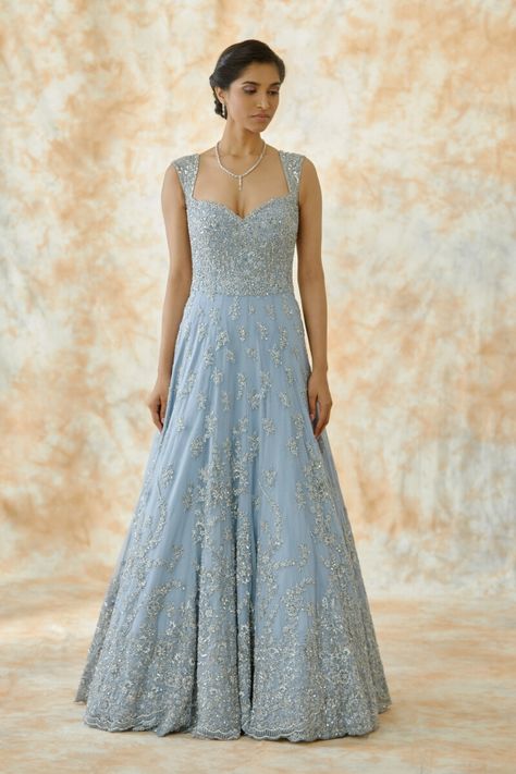 Blue Indian Outfit, Frontier Raas, Indo Western Gowns, Indian Party Wear Gowns, Western Gowns, Net Gown, Peach Gown, Indo Western Gown, Net Gowns