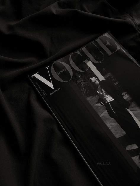 Sleek Black Aesthetic, Black Vogue Aesthetic, Black And White Business Aesthetic, Clean Black Aesthetic, Dark Luxe Aesthetic, Romance Books Series, Georgina Sparks, Books Series, Color Vibe