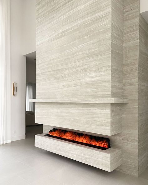 It's in the 80's in Miami today, but this Aquafire water vapor fireplace can go all day without adding to the heat. Our cool-to-the-touch flames only heat up your interior design style...not your home 🔥❄️ Water Vapor Fireplace, Vapor Fireplace, Fireplace Installation, Luxury Fireplace, Fireplace Tiles, Gas Fireplaces, Water Vapor, Modern Fireplace, Contemporary House Design