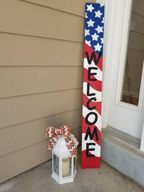 4th Of July Pallet Ideas, Americana Signs, 4th Of July Porch Sign, Door Leaners, Door Leaner, Gnome Signs, Fouth Of July Crafts, Porch Boards, American Flag Crafts