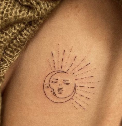 Sun Tramp Stamp, Simple Sun Design, Small Hippie Tattoo, Hippie Tattoo Ideas Boho, Drawings Of The Sun, Simple Hippie Tattoos, Eco Tattoo, Hippy Tatoos Free Spirit, Surf Tattoo Ideas