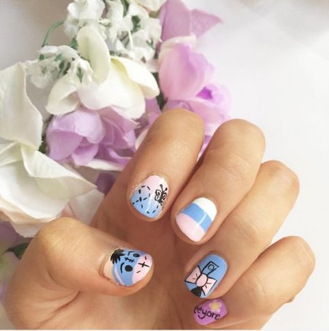 Eeyore nails Disney Character Nails Easy, Eeyore Nails, Disney Character Nails, Ongles Gel Violet, Ongles Gel French, Nails Disney, Disney Inspired Nails, Disney Acrylic Nails, Disney Nail